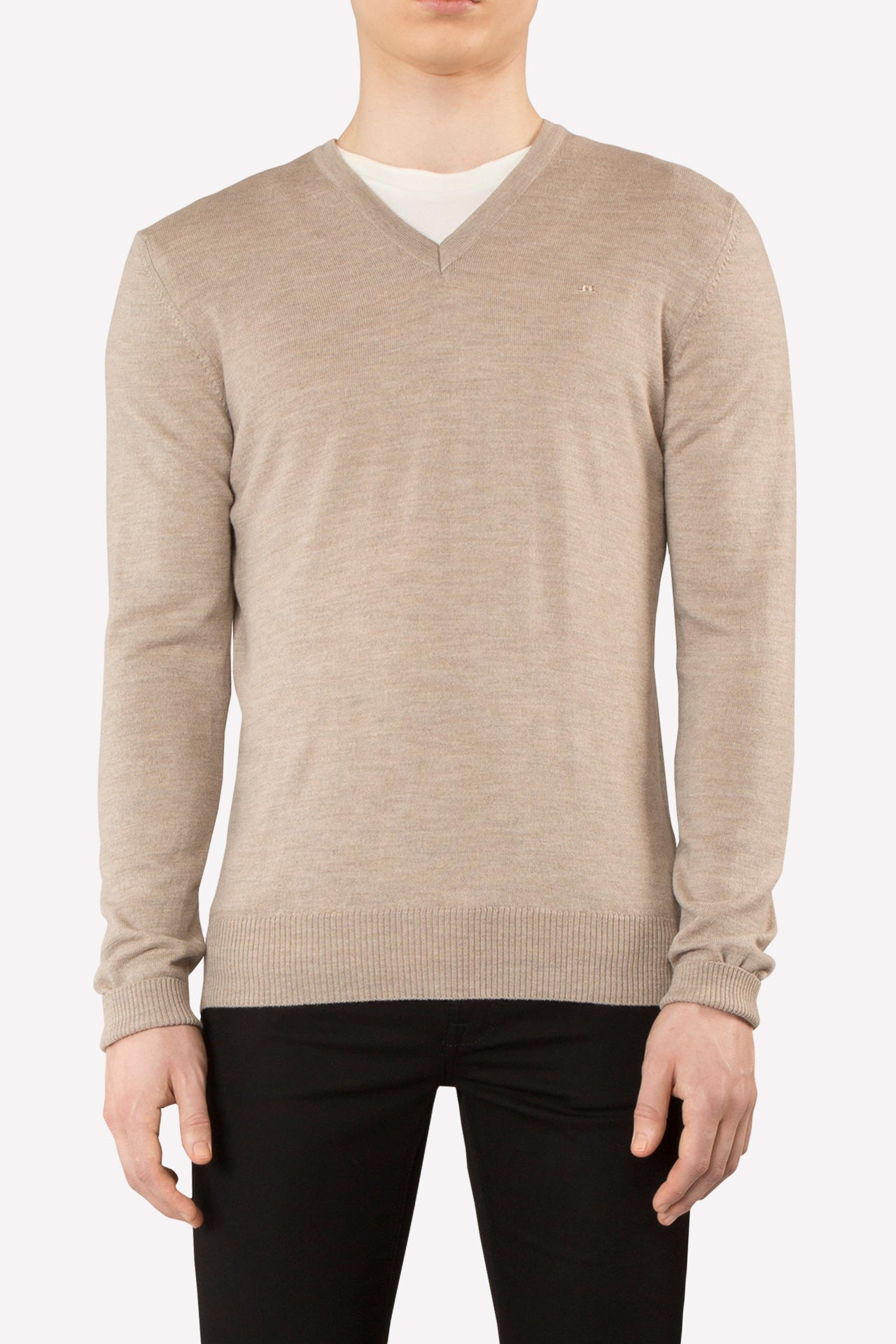 J. Lindeberg Lymann Merino V-Neck Sweater in Sand